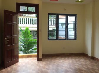 Bán Nhà Phố Chùa Bộc Diện tích 31M2 x 4 Tầng, Giá 2,8 Tỷ