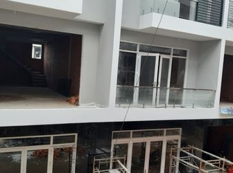 Bán Gấp Căn Nhà Phố Nằm Trên Đường Huỳnh Tấn Phát Q7