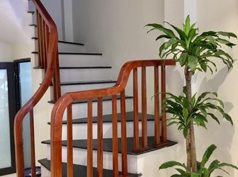 Hiếm! Nhà Quận Cầu Giấy, 70M X 5Tầng, Gara, Hố Thang Máy, Lim 100%, Kinh Doanh, Vỉa Hè, 10,5 Tỷ. 