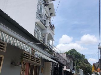 Nhà Hẻm Tặng Nguyên Nội Thất, Xe Tải Ô Tô Vào Tận Nhà