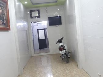 Bán Gấp Nhà Phố Nguyễn Trãi 27M2 3 Tầng 1,95 Tỷ ( Ô Tô Cách 15M ).