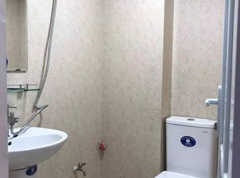 Bán Nhà 40 M2, 5 Tầng Mới Kính Coong Phố Định Công Thượng Chỉ Hơn 2 