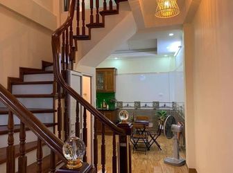 Chỉ 3.95 Tỷ Có Ngay Nhà Đẹp, Ở Luôn, Ô Tô, Kinh Doanh, Đường Láng, Đống Đa,46Mx5, Mt:7.15M.