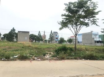 Gia Đình Tôi Có Mảnh Đất Ở Bình Dương Diện Tích 300M2 Cần Bán Gấp Đường Nk Rộng 16M Dân Cư Đông