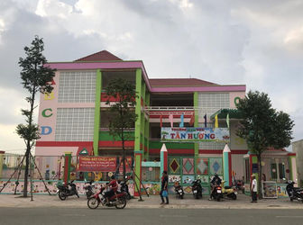 Gia Đình Tôi Có Mảnh Đất Ở Bình Dương Diện Tích 300M2 Cần Bán Gấp Đường Nk Rộng 16M Dân Cư Đông