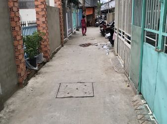 Bán Nhà Hẻm 1422 Huỳnh Tấn Phát . Dt 3X9M. 1Trệt, 1 Lầu , 2Phòng ngủ. Giá 1.3 Tỷ .