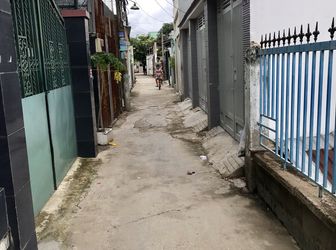 Bán Nhà Hẻm 1422 Huỳnh Tấn Phát . Dt 3X9M. 1Trệt, 1 Lầu , 2Phòng ngủ. Giá 1.3 Tỷ .