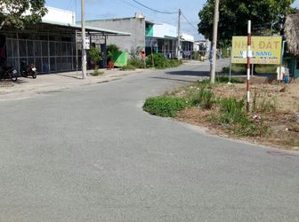 Bán Lô Đất Ngay Ubnd Và Trạm Y Tế Tân Đức. Giá 11,4 Triệu /m2