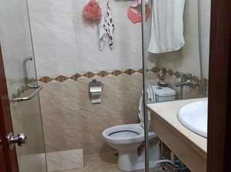 Chính Chủ Bán Nhà Đường Láng. Dt 61M2× 5 Tầng, Mặt Tiền 5.8M, Giá 9 Tỷ, Ô Tô Vào Nhà