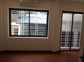 Nhà Mới Đẹp 50M2 Cho Ai Thích Sự Rộng Rãi Và Sạch Sẽ Nhé 