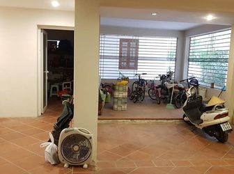 Nhà Phố Văn Cao, Gần Tây Hồ, Vỉa Hè Rộng, Kinh Doanh Khủng