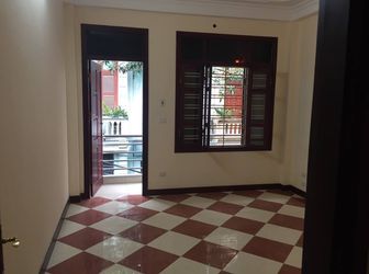 Bán Nhà Ngõ 400 Đường Hoàng Hoa Thám 40M2, 4 Tầng + 1 Tum, 3.6 Tỷ Liên Hệ 0925048888