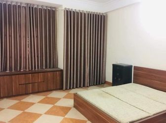 Biệt Thự Hồ Tây, Mặt Tiền Lớn, 185M2 Quảng An, Nội Thất Sang Trọng