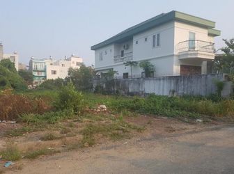 Tôi Cần Bán 3 Lô Đất Biệt Thự Giá Rẻ,ngay Mặt Tiền Đường,Nằm Trong Khu Biệt Thự