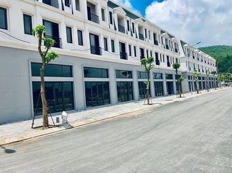 Bán Nhà 3 Tầng Liền Kề Bãi Cháy 