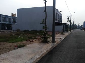 Đất Khu Dân Cư ,30 Lô Mặt tiền Ngân Hàng Thanh Lí,sổ hồng riêng ,xây dựng tự do