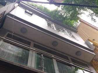 Nhà Phố Đội Cấn, Ngõ Rộng, Diện tích 60m2, 4 Tầng, Mặt tiền 5m, Nhà Đẹp, Kinh doanh. Chỉ 6 Tỷ 6