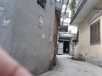 Bán Nhà 2 Tầng Giá Rẻ Hơn Đất Nền Ngay Ngã 4 Xuân La Võ Chí Công . Diện tích 40M. Giá 2,5 Tỷ 