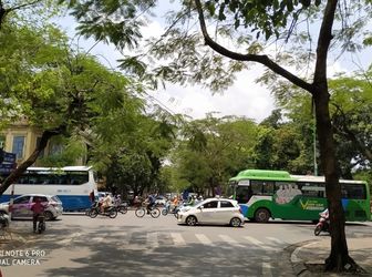 Nhà Mặt Phố Văn Miếu, Vỉa Hè Rộng, Kd. 110M2X5T, Mt 5M, Chỉ 53.5 Tỷ Lh 0917420066