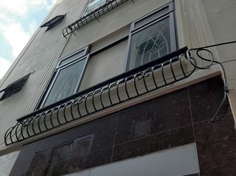 Bán Gấp Căn Nhà Nhỏ Siêu Đẹp Ở Để Long Biên Giá Chỉ 2 Tỷ 810 Triệu. Lh 0382 338 939