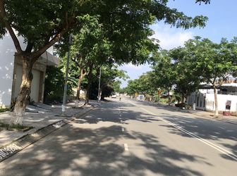 Bán Đất Nền Biệt Thự Khu Công Ích . Dt 12X20M. Đường 20M. Giá Chốt 65 Tr /m2 .