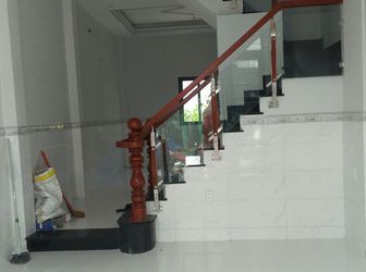 Bán Nhà Mới Xây Hẻm 1982 Huỳnh Tấn Phát. Diện tích 4x14m. Gồm 1 Trệt ,2 Lầu ,4 Phòng ngủ, 5 Wc. Giá Bán 3.35 Tỷ 