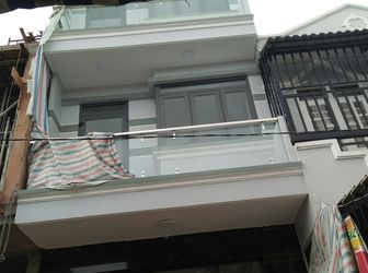 Bán Nhà Mới Xây Hẻm 1982 Huỳnh Tấn Phát. Diện tích 4x14m. Gồm 1 Trệt ,2 Lầu ,4 Phòng ngủ, 5 Wc. Giá Bán 3.35 Tỷ 