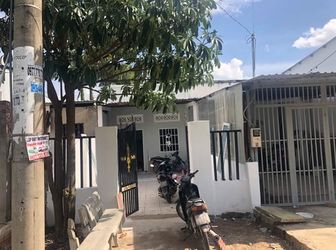 Bán Căn Nhà Cấp 4 Đẹp, Liên Ấp 3-4 Đường Nguyễn Văn Tạo , Sổ hồng riêng, Có Giá Tốt Cho Đầu Tư