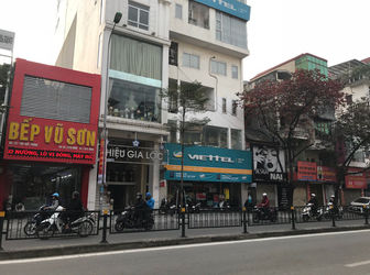 Bán Nhà Hoàng Cầu 38M2 Kinh Doanh Tốt, Ô Tô Vào Nhà.