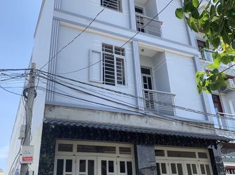 Bán Nhà Mới Xây Hẻm 2581 Htp . Dt 3.5X7.5M. Căn Góc . Trệt , 2 Lầu . Giá Bán 1.5 Tỷ .