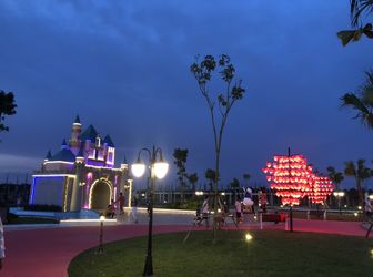 Bán Lô Đất Đối Diện Trung Tâm Thương Mại Chuẩn Bị Xây Giá Chỉ 700 Triệu