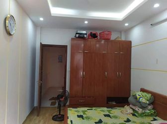 Bán Nhà Đẹp 5 Tầng, ngõ Rộng Thoáng Phố Đặng Văn Ngữ, Giá 2,3 Tỷ.