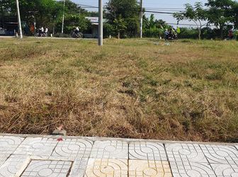 Cần Bán Lô Đất 100M2 Mặt Tiền Đường 835B, Đối Diện Ubnd Xã Long Thượng