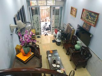 Chính Chủ Bán Nhà Thổ Quan, Quận Đống Đa Diện tích 36 m2, 5 Tầng, Giá 3.3 Tỷ