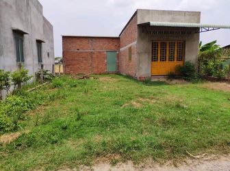 Bán Lô Đất 200M2 Củ Chi Sẵn Nhà Cấp 4, Thổ 140M, Sổ Hồng Riêng, Chính Chủ 900Triệu