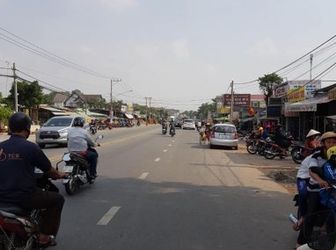 Cần Bán Gấp Lô Đất Mặt Tiền Dt742  Gần Ubnd Xã Phú Chánh. Giá Thỏa Thuận