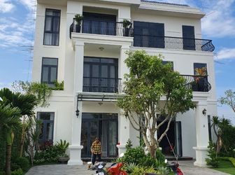 Biệt Thự 1 Trệt 2 Lầu, 6X15M, Giá 2 Tỷ, Sổ Hồng Riêng, Dọn Vào Ở Ngay