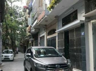 Bán Cắt Lỗ Căn Đường Láng Đống Đa 3,2 Tỷ  50M2 Oto Vào Ngõ