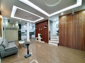  Bán Nhà Thịnh Quang, Đống Đa, Hà Nội 70M2, Giá 4,1 Tỷ. Lh: 0352606282.