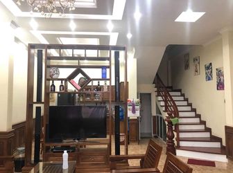 Bán Nhà Cầu Giấy Ô Tô Đổ Cửa , 5 Tầng Kinh Doanh Tốt, Giá 5.2 Tỉ