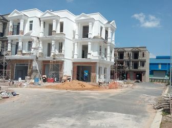 Nhà 1 Trệt 2 Lầu Mới Xây Liền Kề Tp.Mới Bình Dương 900 Triệu