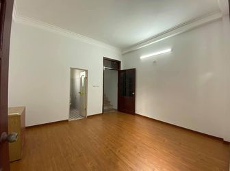 Bán Nhà Đẹp Ở Ngay Ngõ Rộng 2 Mặt Thoáng Trung Tâm Quận Đống Đa 2.65 Tỷ