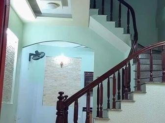 Nhà Hoàng Quốc Việt Cầu Giấy 5 Tầng, Diện tích 45m, Giá 3.6 Tỉ, Dân Trí Cao - An Ninh Tốt