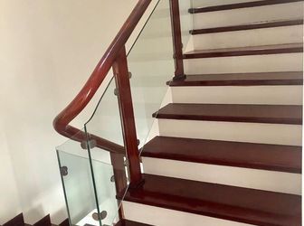 Bán Gấp Nhà Trần Cung Hoàng Quốc Việt 34M2 5 Tầng 3 Tỷ 150 Tặng Nội Thất