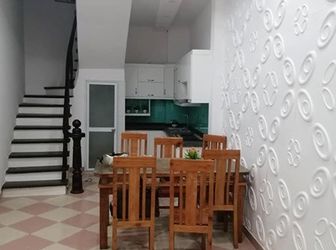 Bán Nhà Phân Lô Nguyễn Tuân, 21M2* 3 Tầng, Ô Tô Đỗ Cách Nhà 30M, Giá 2.35 Tỷ.