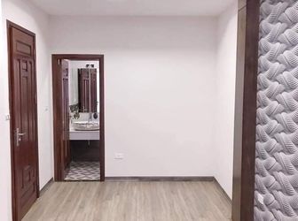 Bán Nhà Mới Cổ Nhuế 41M 5 Tầng 3,3 Tỷ - Mặt Tiền Rộng - Gần Ô Tô