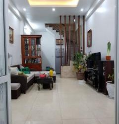 Nhà Đẹp 4 Tầng Ở Ngay, Chỉ 1 Tỷ 450 Triệu, Phố Ngọc Hồi – Giải Phóng, Ngõ To Oto Tránh. 