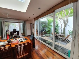 Bán Nhà Mặt Phố Đường Đôi Tân Mai, Lô Góc, Kd Cực Tốt: 65M2 5Tầng, Mt 5M, 11 Tỷ. 0971592204