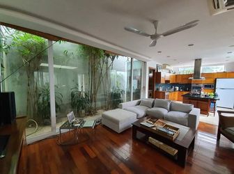 Bán Nhà Mặt Phố Đường Đôi Tân Mai, Lô Góc, Kd Cực Tốt: 65M2 5Tầng, Mt 5M, 11 Tỷ. 0971592204