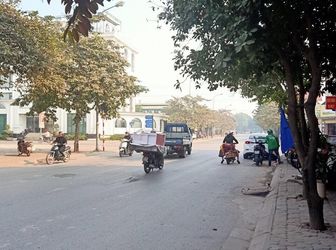 Cần Bán Nhà Kinh Doanh Siêu Khủng Trần Khát Chân